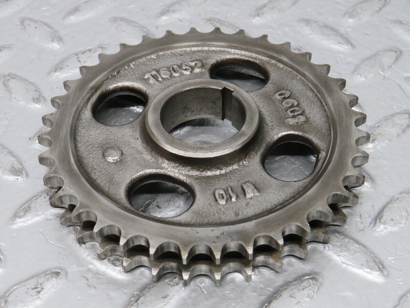 32783 Mercedes-Benz C107 R107 350 V8 Camshaft Timing Gear 1160520609