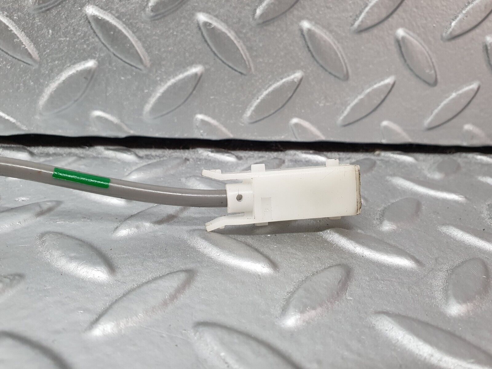 42126 Mercedes-Benz W202 C200 Control Cable Parking Interlock 2082900385