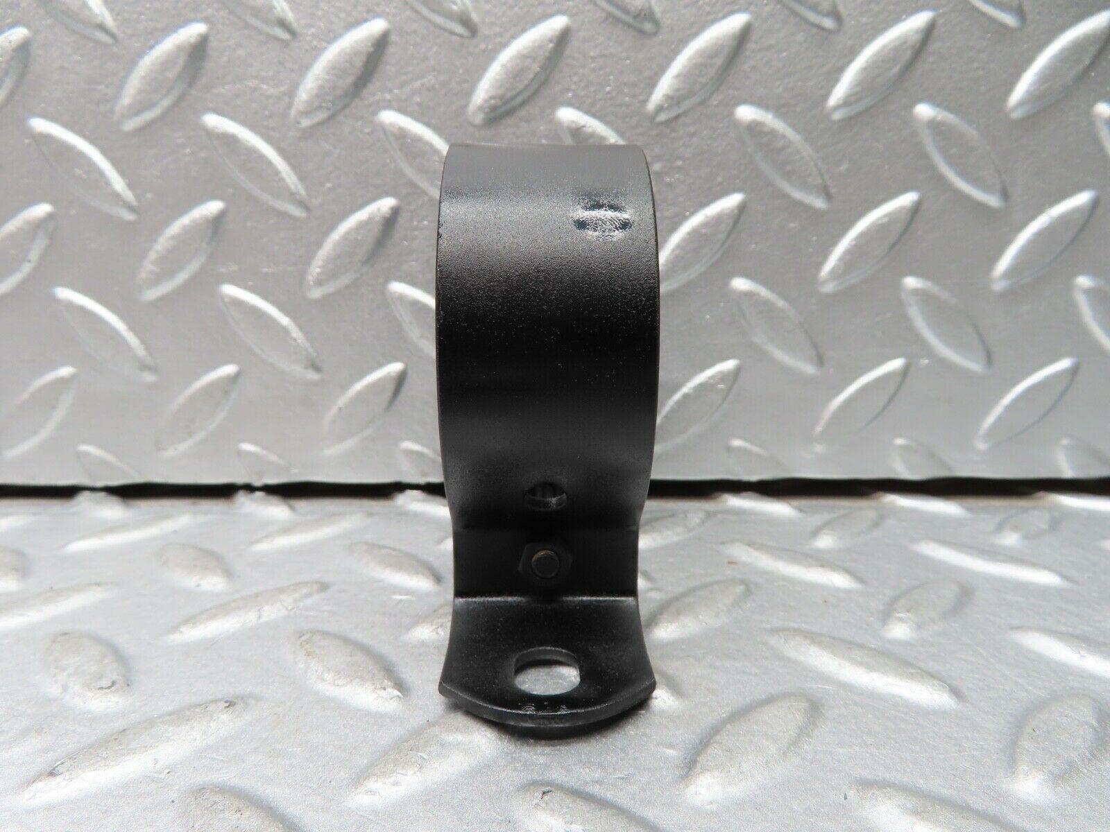 20515 Mercedes-Benz R107 450SL Ignition Coil Holder