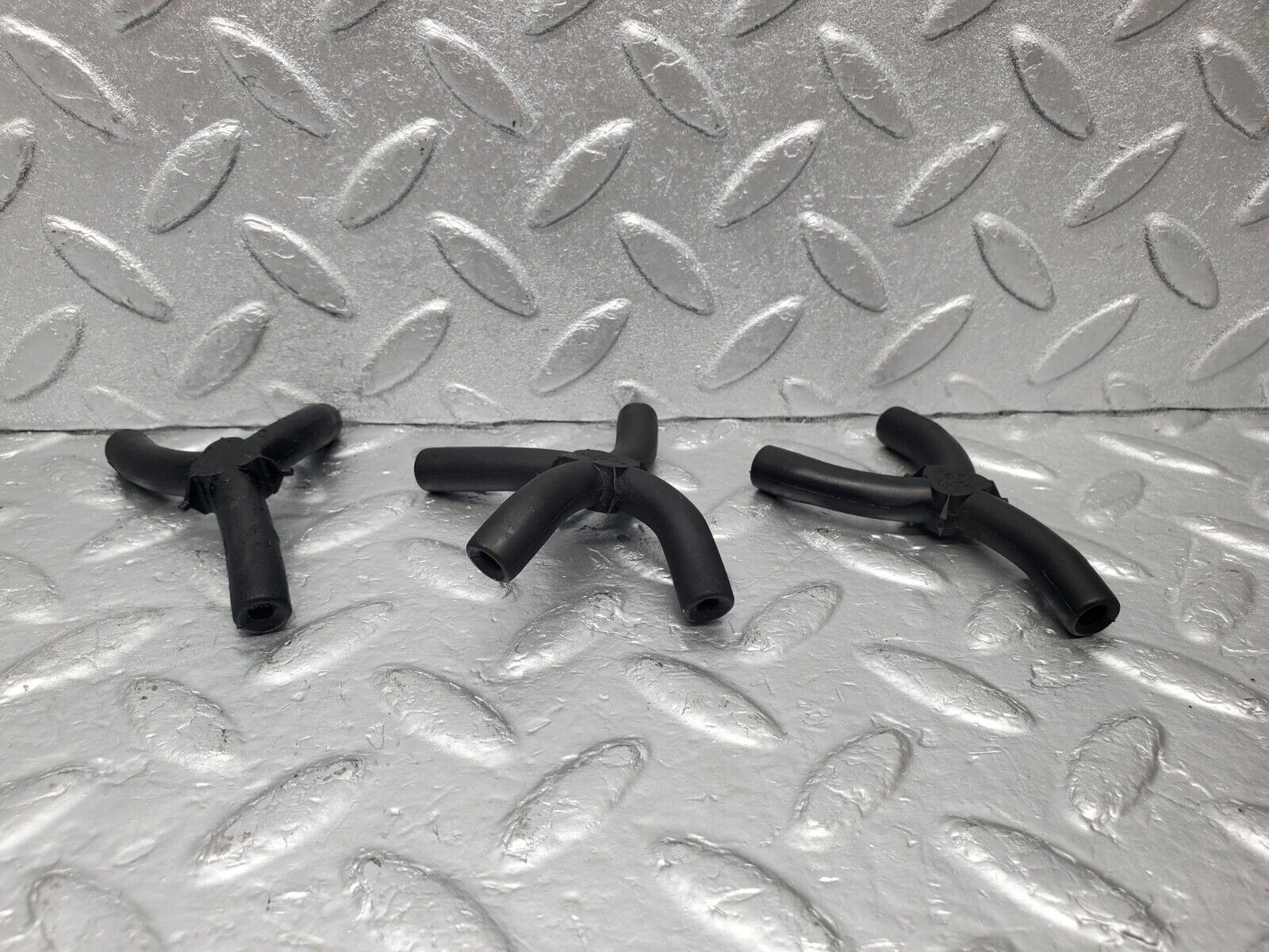 46673 Mercedes-Benz C123 280CE Coupe Vacuum Pipe Hose Distributor