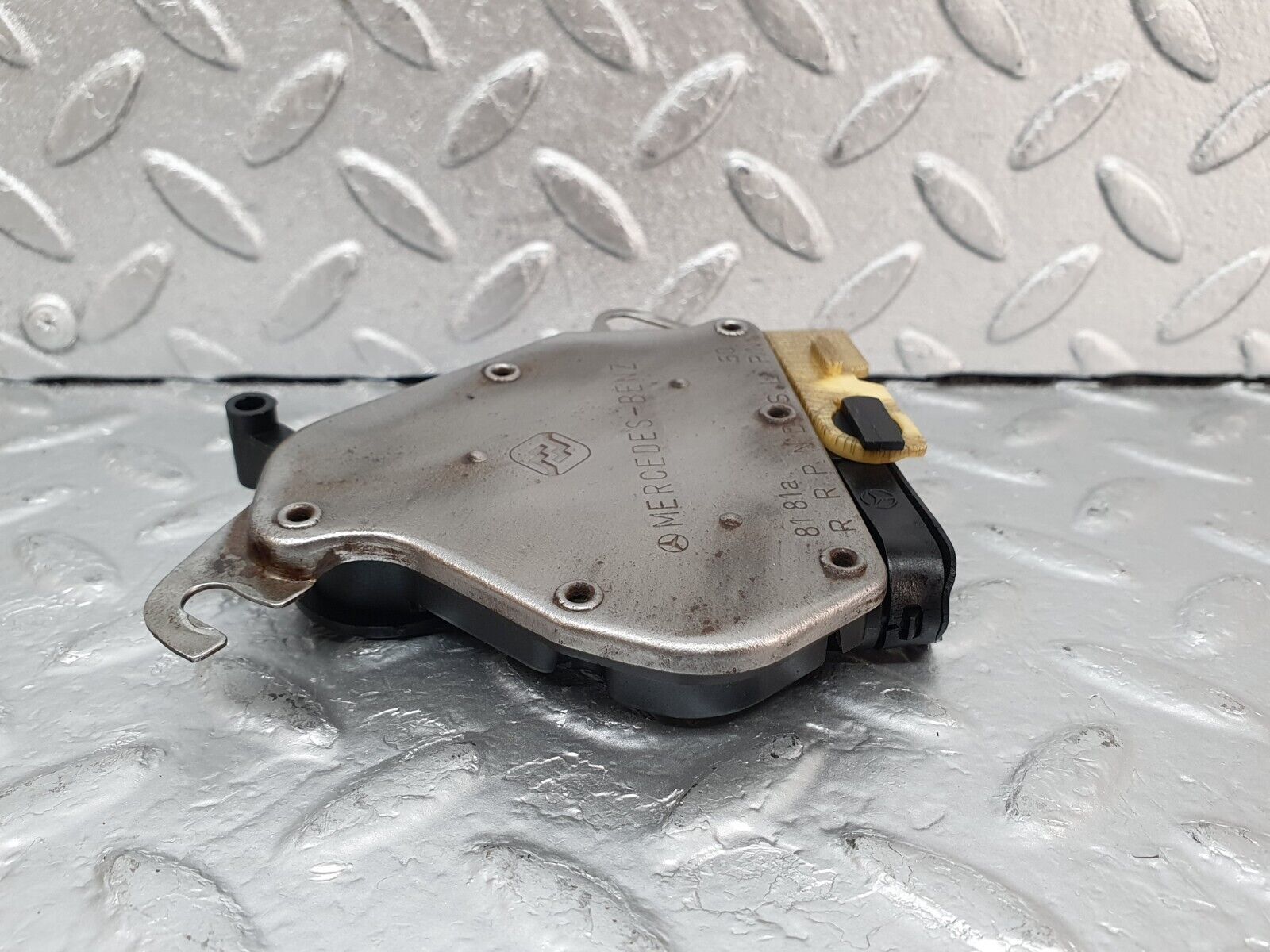 44136 Mercedes-Benz C123 230CE Coupe Reverse Light Switch 1235401945 1235450142