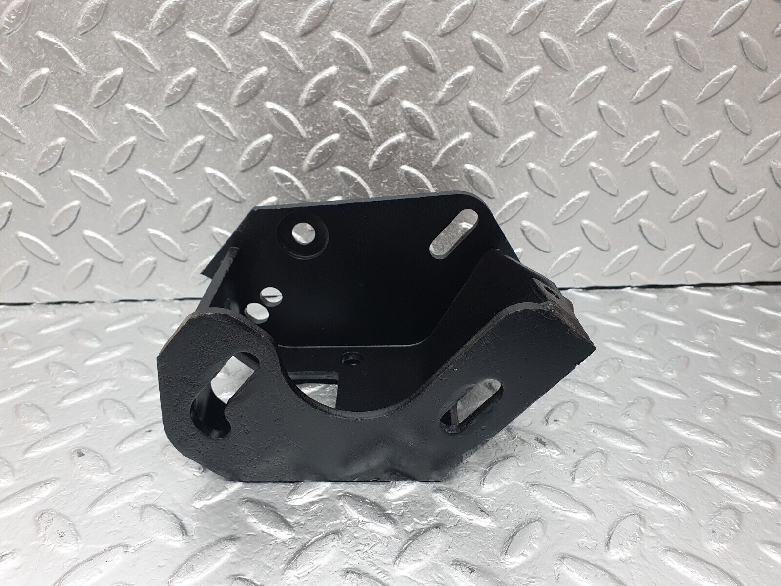 43338 Mercedes-Benz W108 280SE Power Steering Pump Bracket