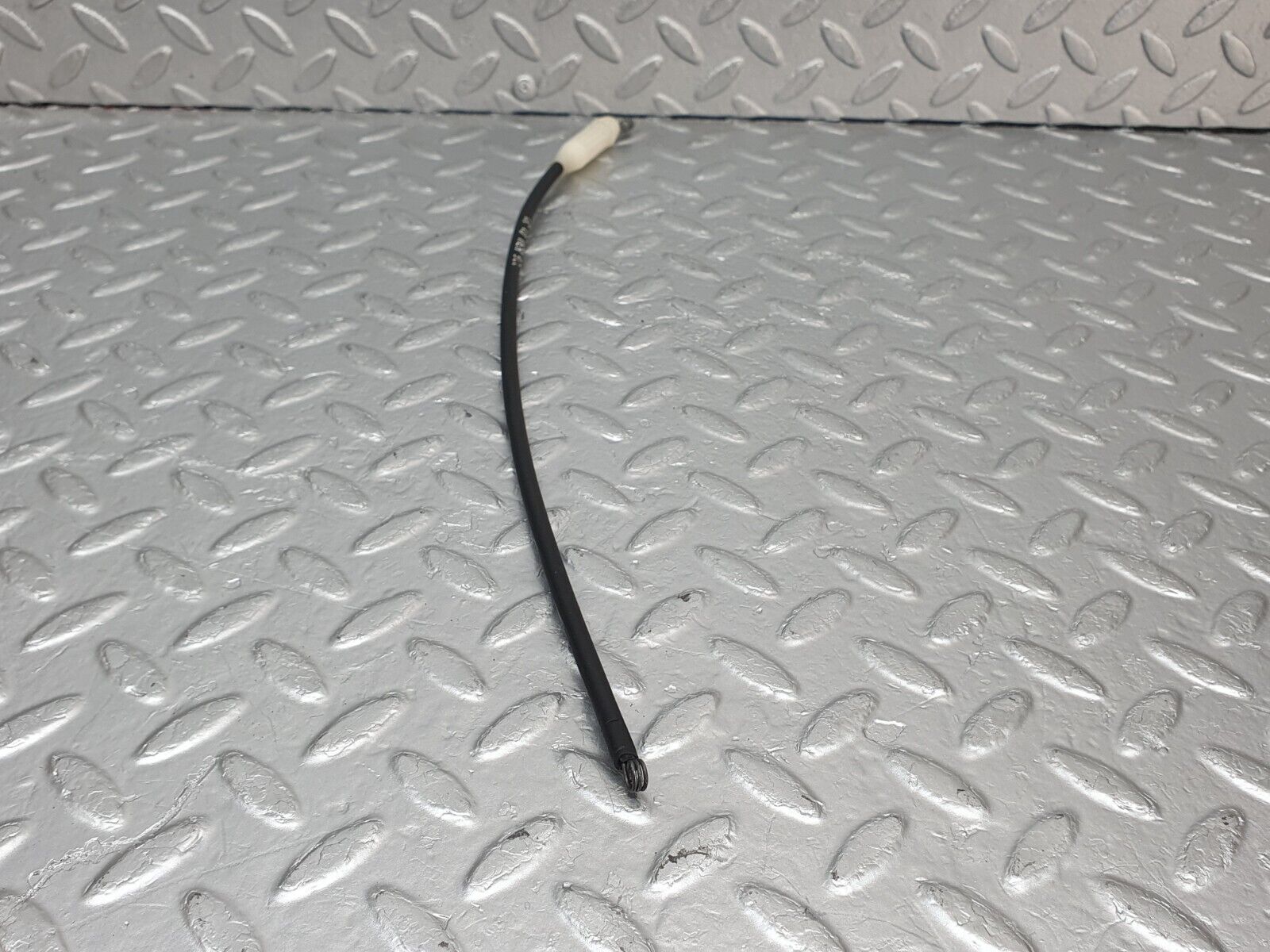 43762 Mercedes-Benz C126 380SEC Coupe Heater Control Cable 1268300131