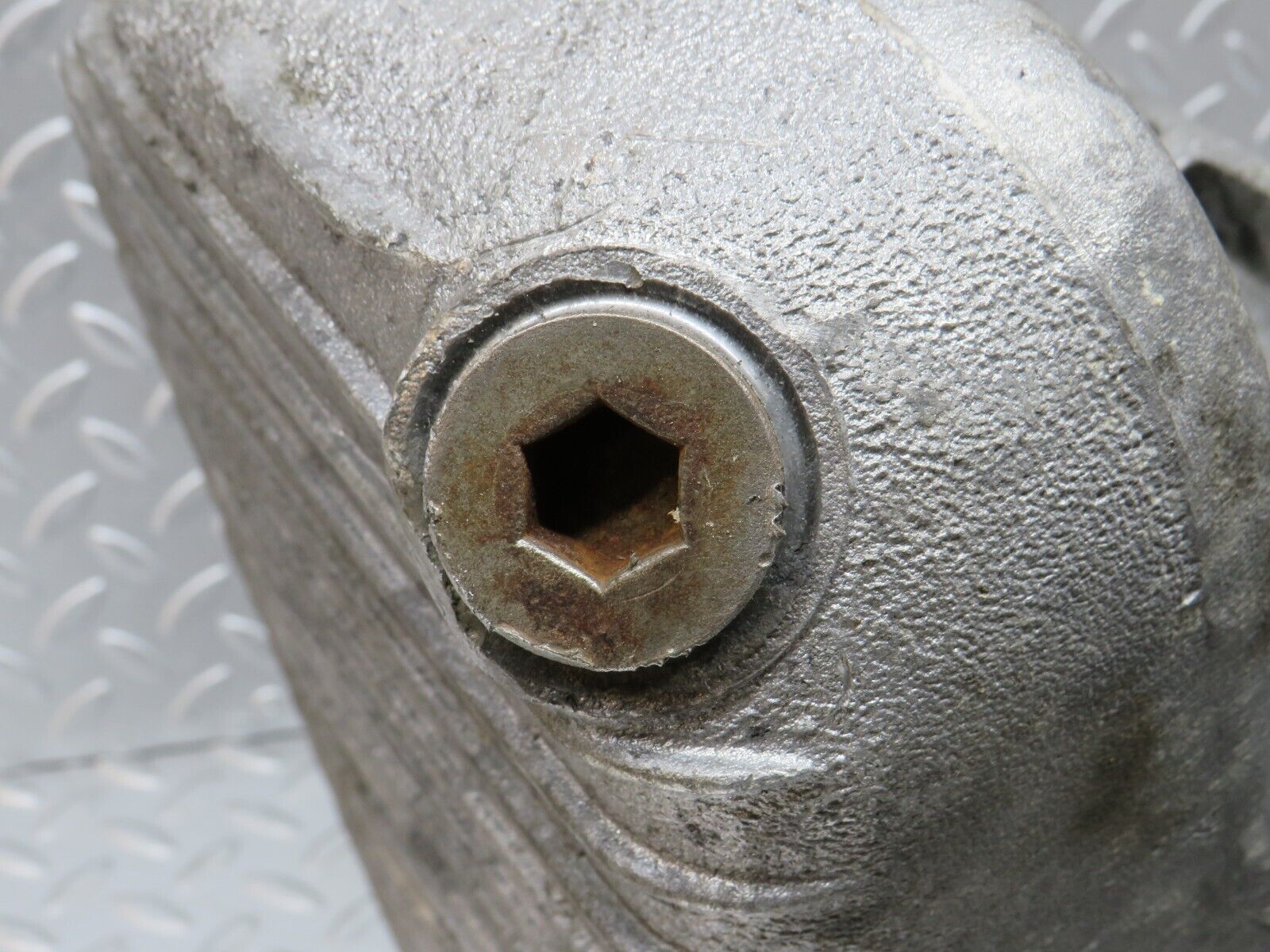 33044 Mercedes-Benz C107 R107 350 V8 Oil Pan Oil Sump 1160102913 1160140166