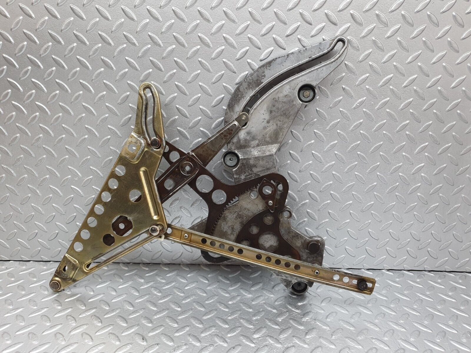 43747 Mercedes-Benz C126 380SEC Coupe Rear Left Power Window Regulator