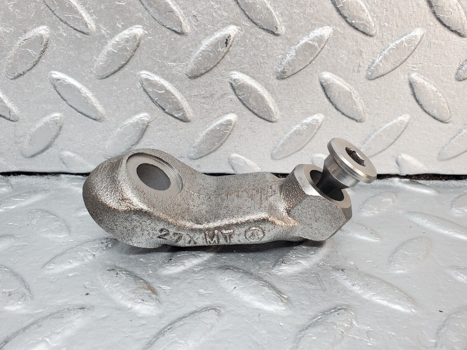 45940 Mercedes-Benz W126 420SE Belt Tensioner Pulley Bracket 1171320140