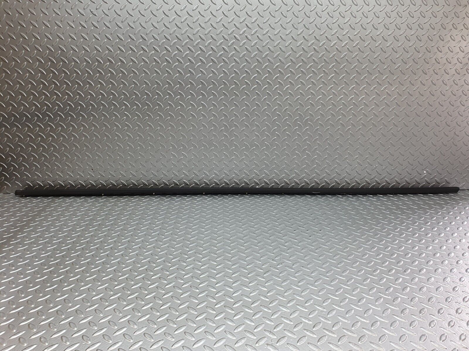 41710 Mercedes-Benz W124 200E Door Lower Sealing Rubber Trim Right