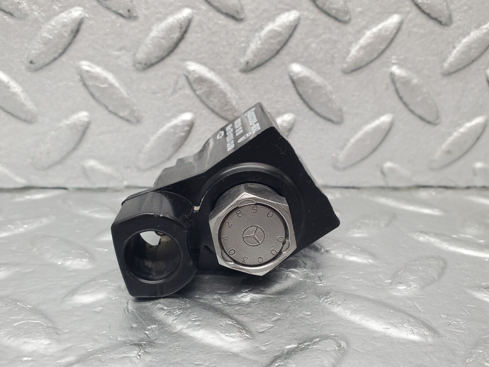 46081 Mercedes-Benz W126 420SE Automatic Gearbox Solenoid Valve 0003041890