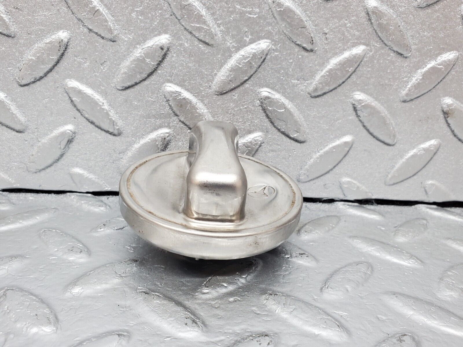 44826 Mercedes-Benz W124 220E Fuel Tank Cap 1244700005