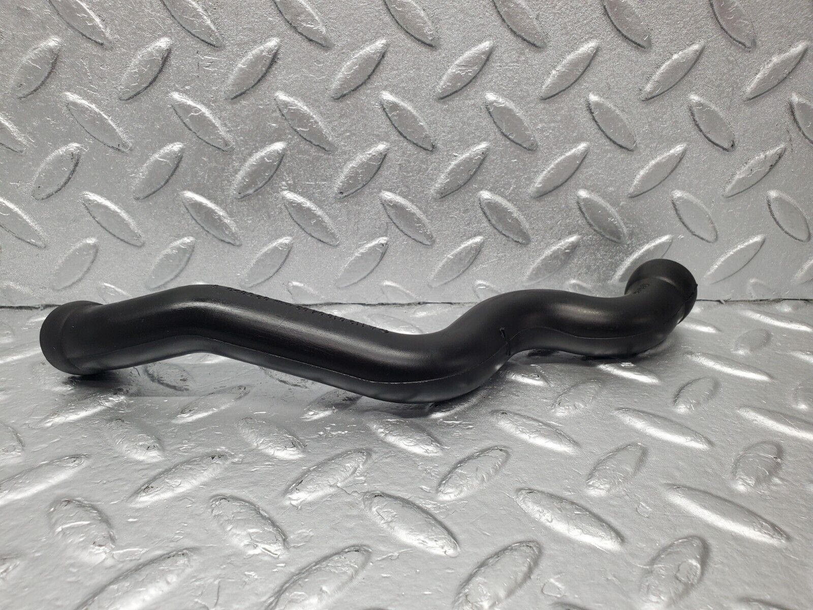 47002 Mercedes-Benz R129 320SL Coupe Crankcase Breather Hose 1120180482