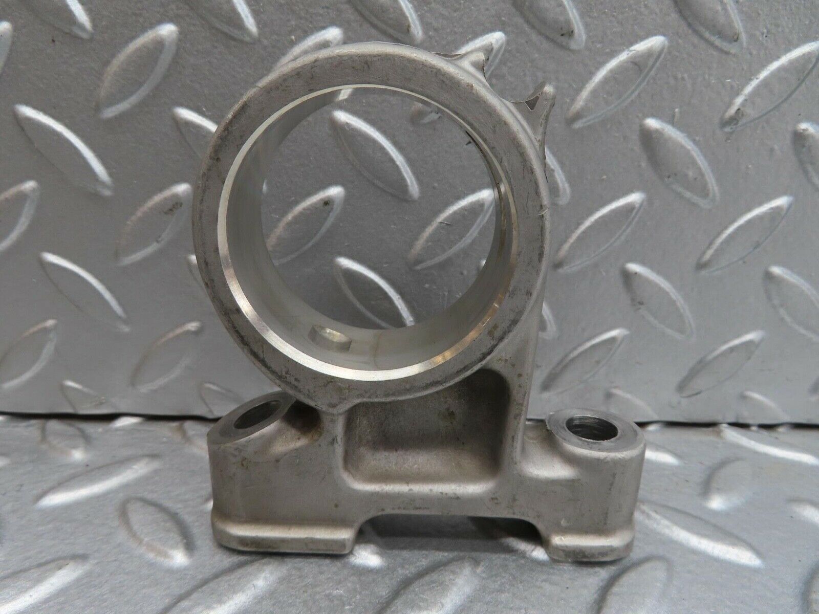 13736 Mercedes-Benz R107 450SL Camshaft Tower Bearing 1160512712