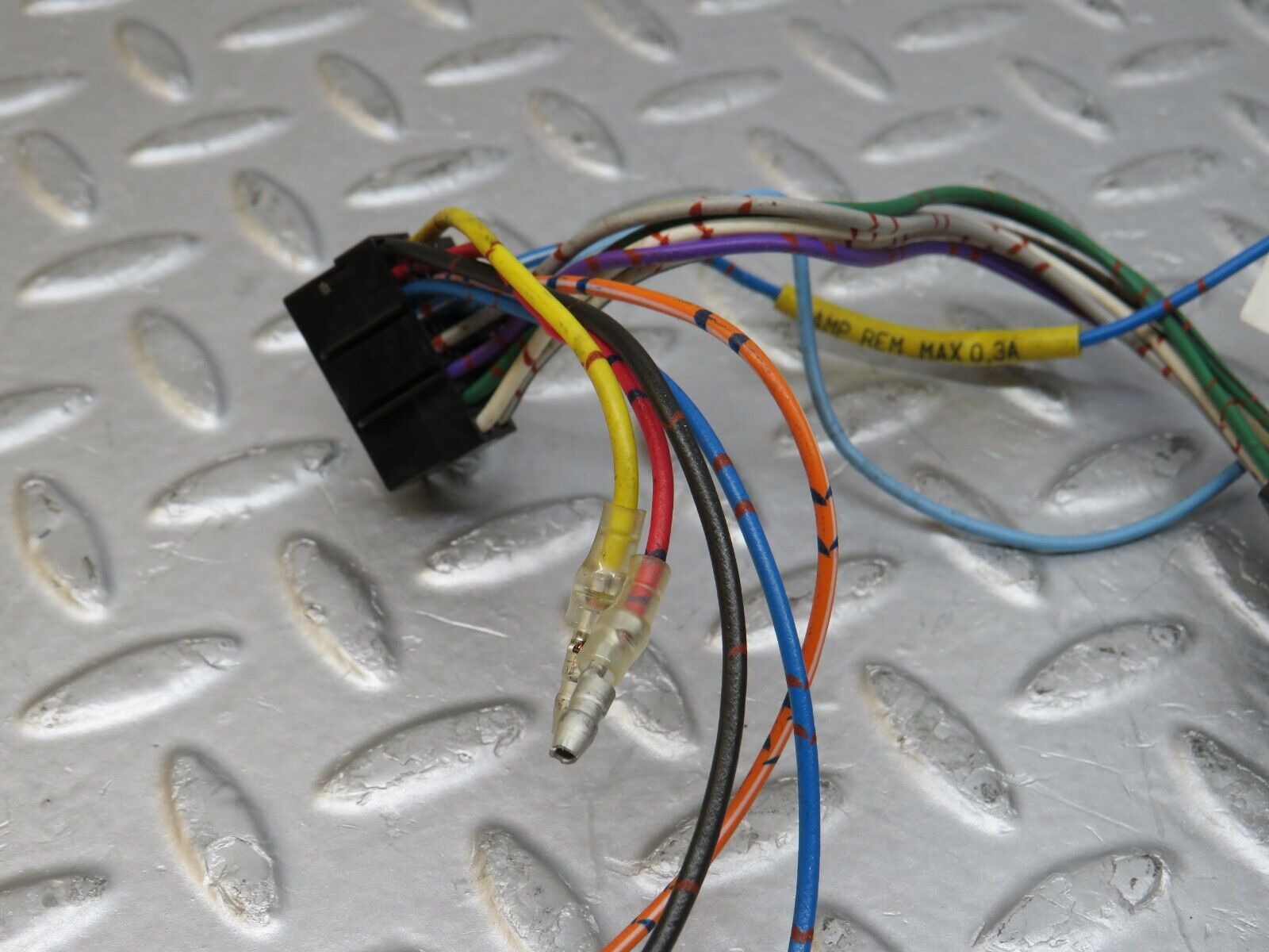 36509 Mercedes-Benz W201 190E 2.0L Radio Audio Adapter Converter PIONEER CD-RD100