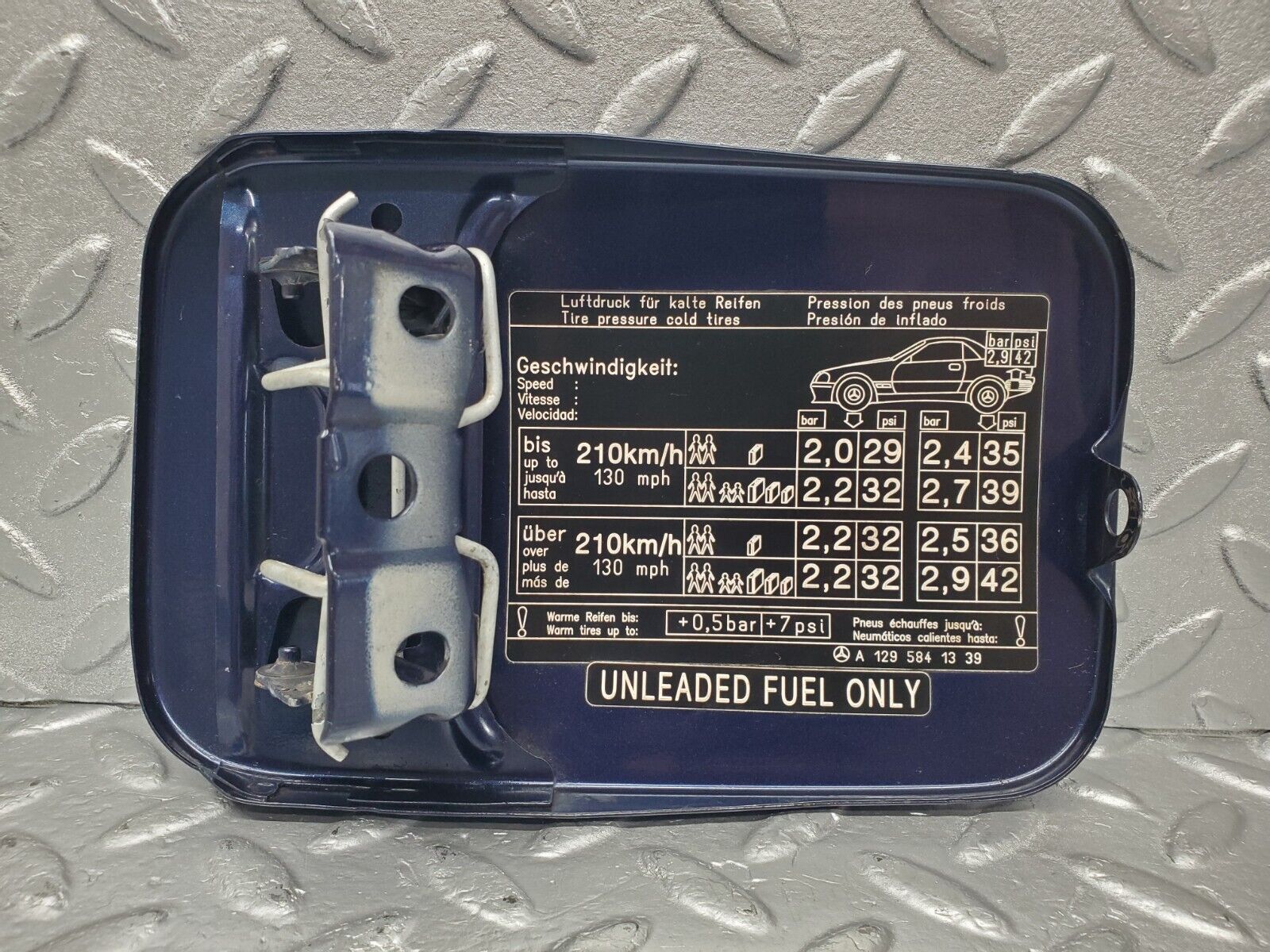 46987 Mercedes-Benz R129 320SL Coupe Fuel Tank Flap Cap 1295841339