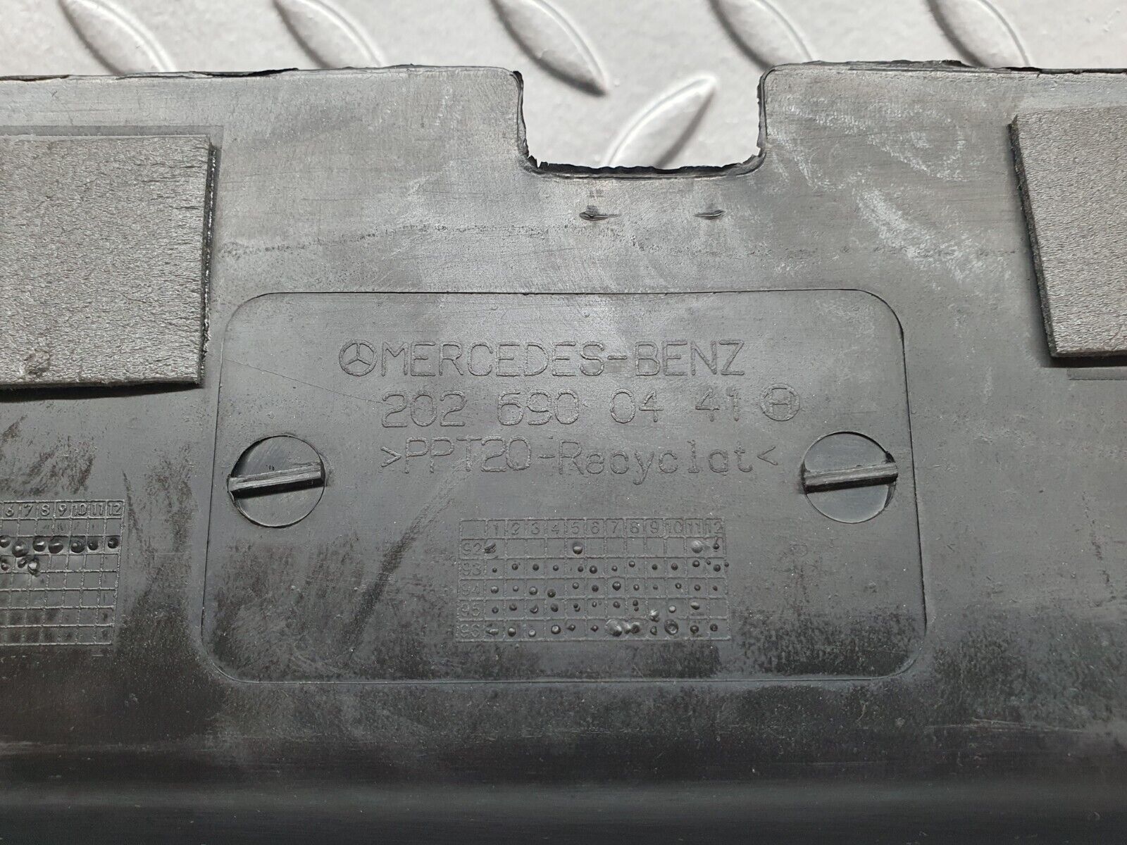 42110 Mercedes-Benz W202 C200 Trunk Rear Panel 2026900441