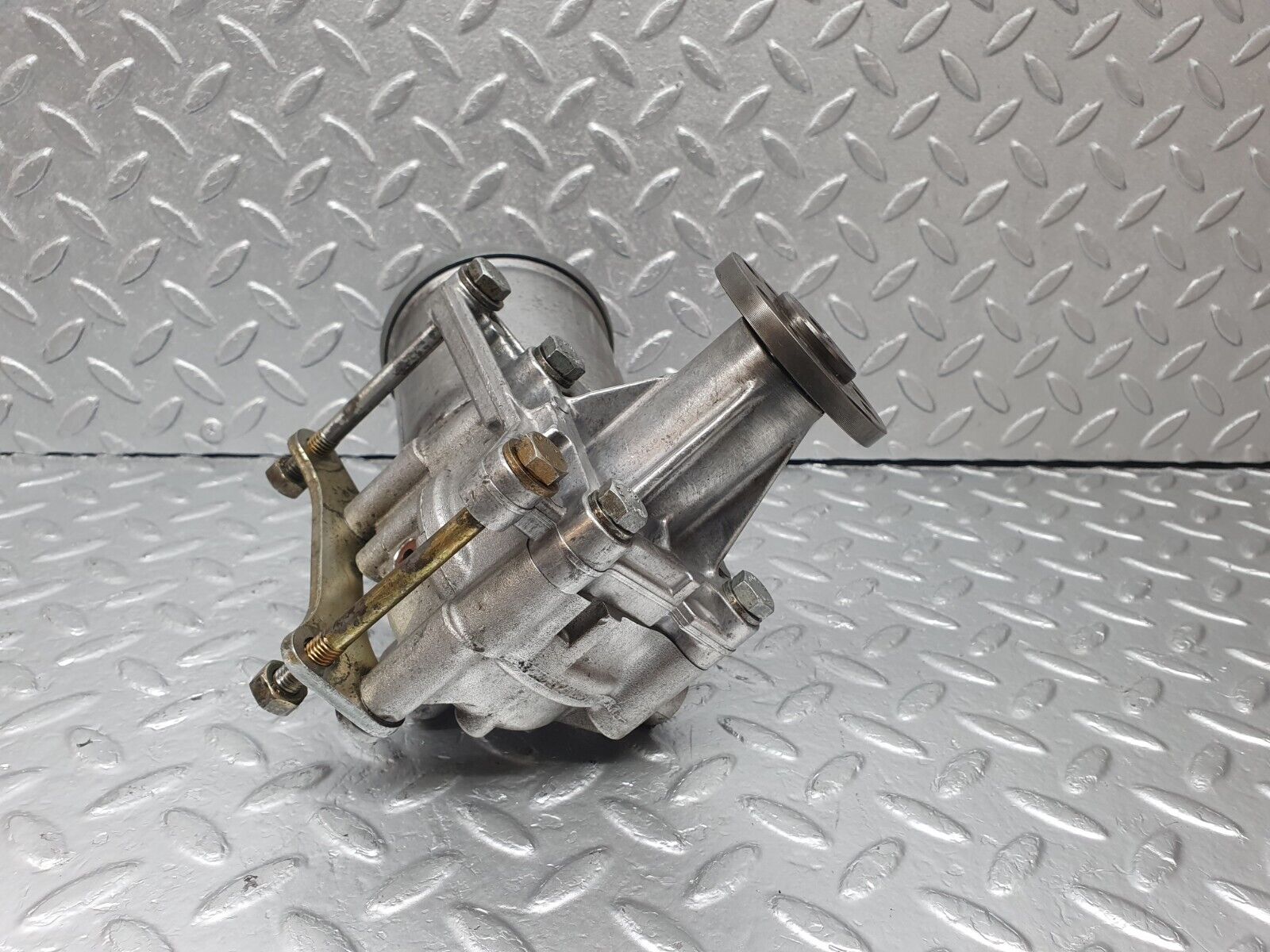 42720 Mercedes-Benz W201 190 2.0L Power Steering Pump 2014601180