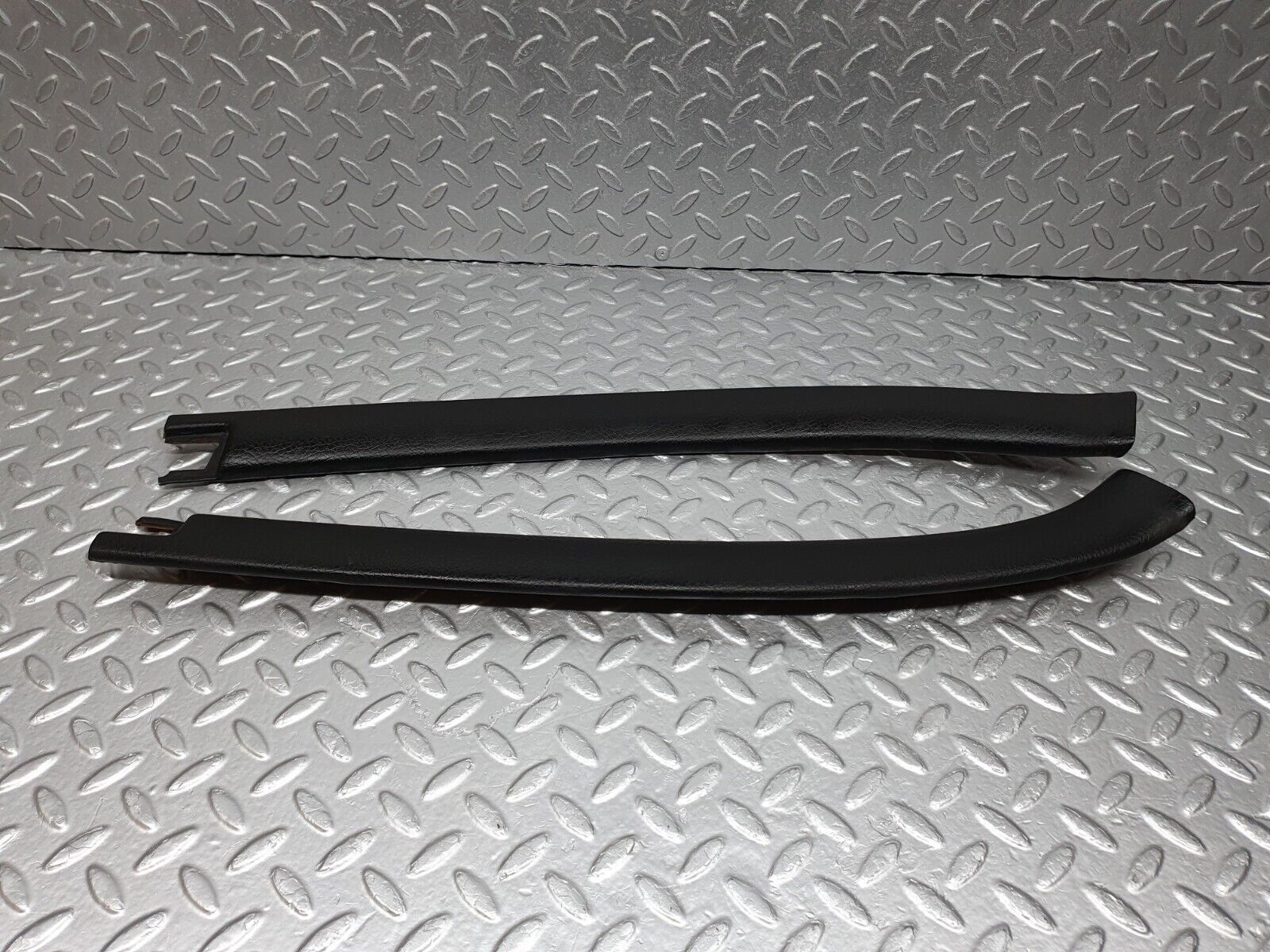 43097 Mercedes-Benz W108 280SE Front Headlining Roof Panel Black