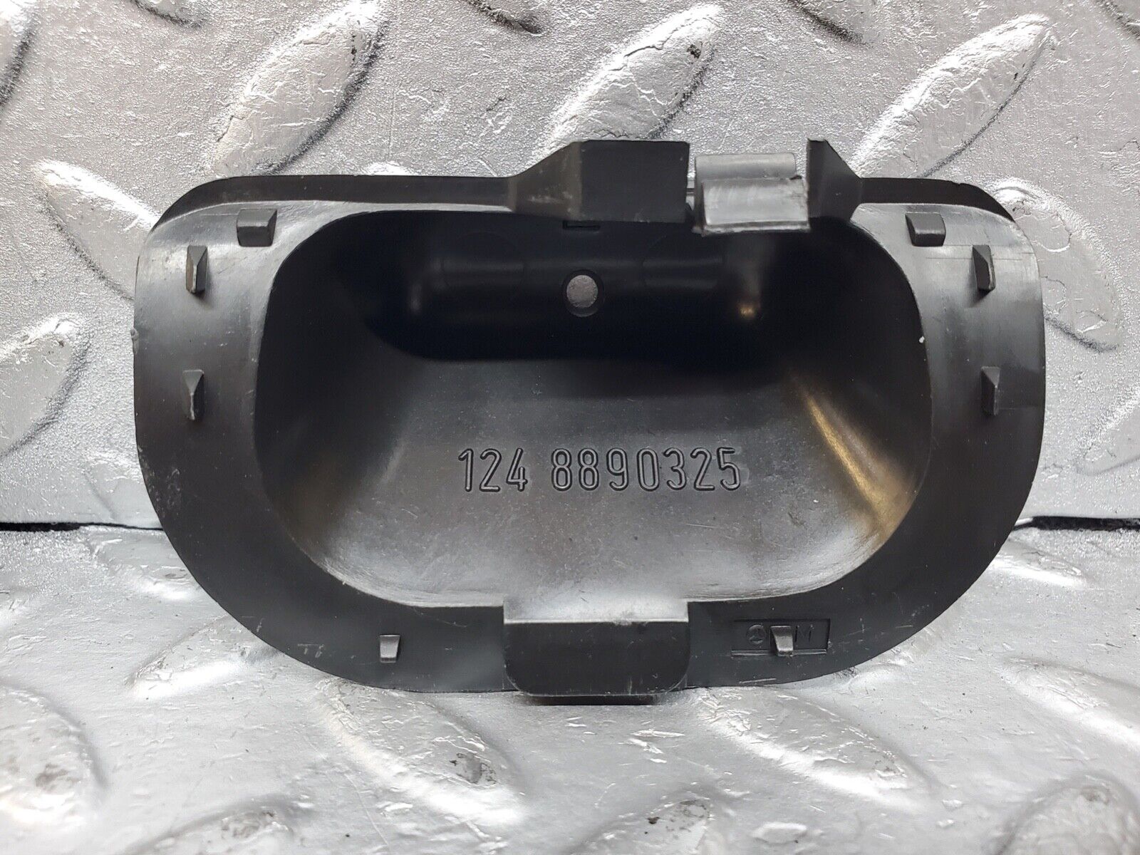 44632 Mercedes-Benz W124 220E Washer Nozzle Cover Pair 1248890325 1248830425