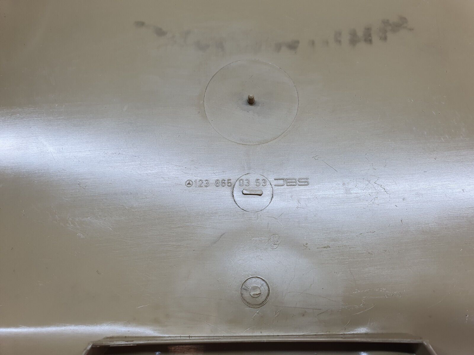 44140 Mercedes-Benz C123 230CE Coupe First Aid Box 1238650353