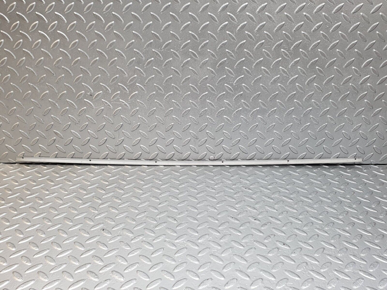 43962 Mercedes-Benz C123 230CE Coupe Sunroof Chrome Trim