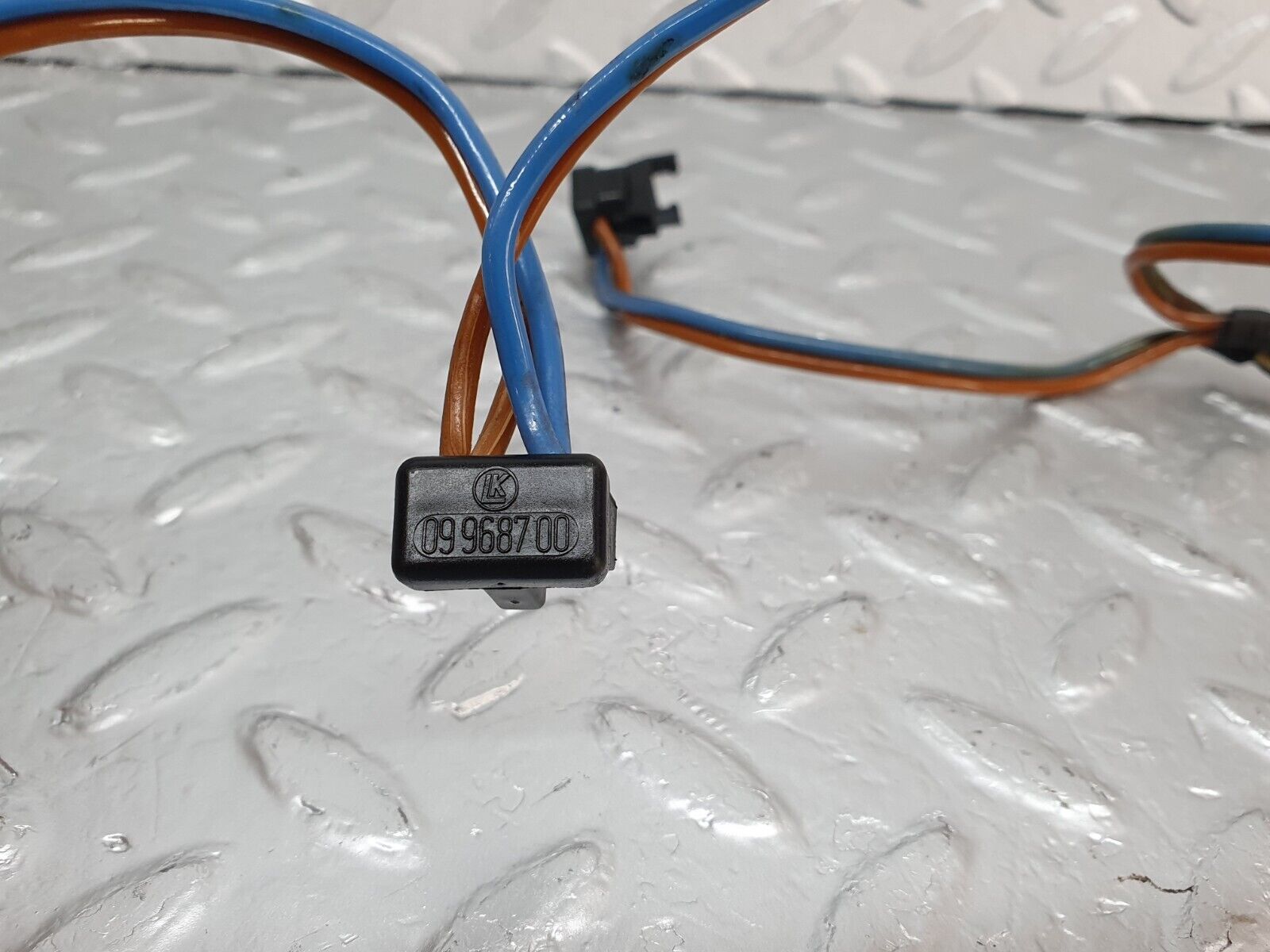 43725 Mercedes-Benz C126 380SEC Coupe Heater Control Light Wire 09968700