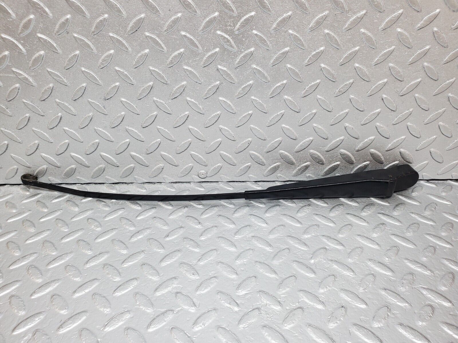 45857 Mercedes-Benz W126 420SE Windscreen Wiper Arm Bosch Right Side