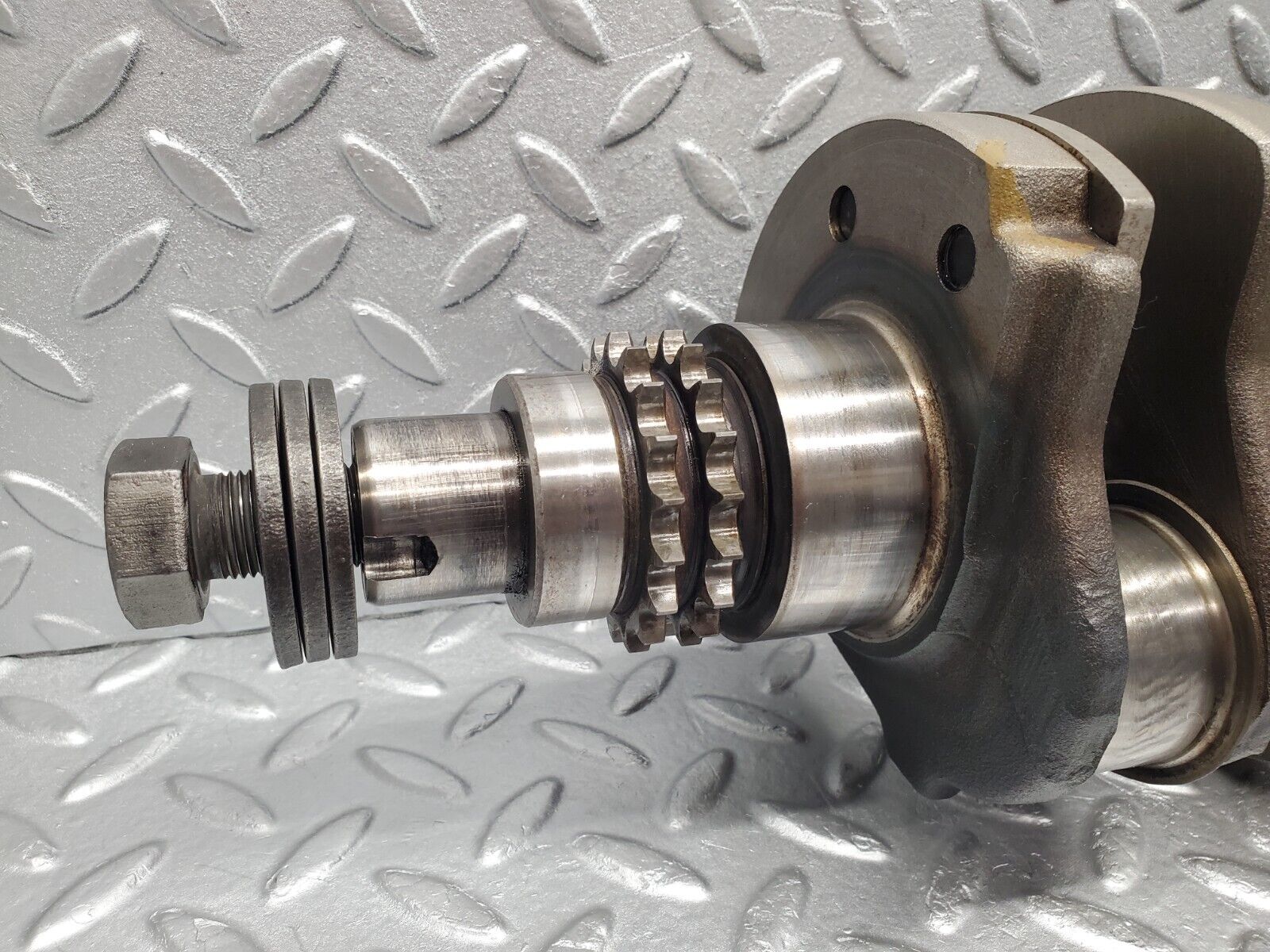 46722 Mercedes-Benz C123 280CE Coupe Crankshaft 1100310701