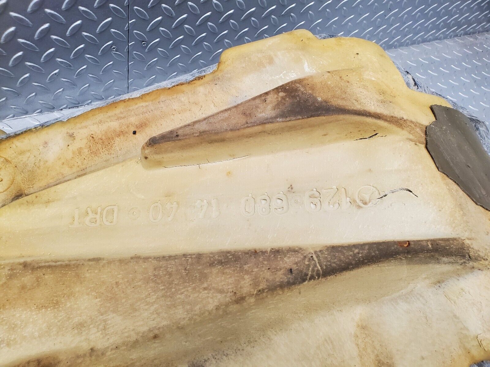 46984 Mercedes-Benz R129 320SL Coupe Front Right Floor Carpet Beige 1296801440