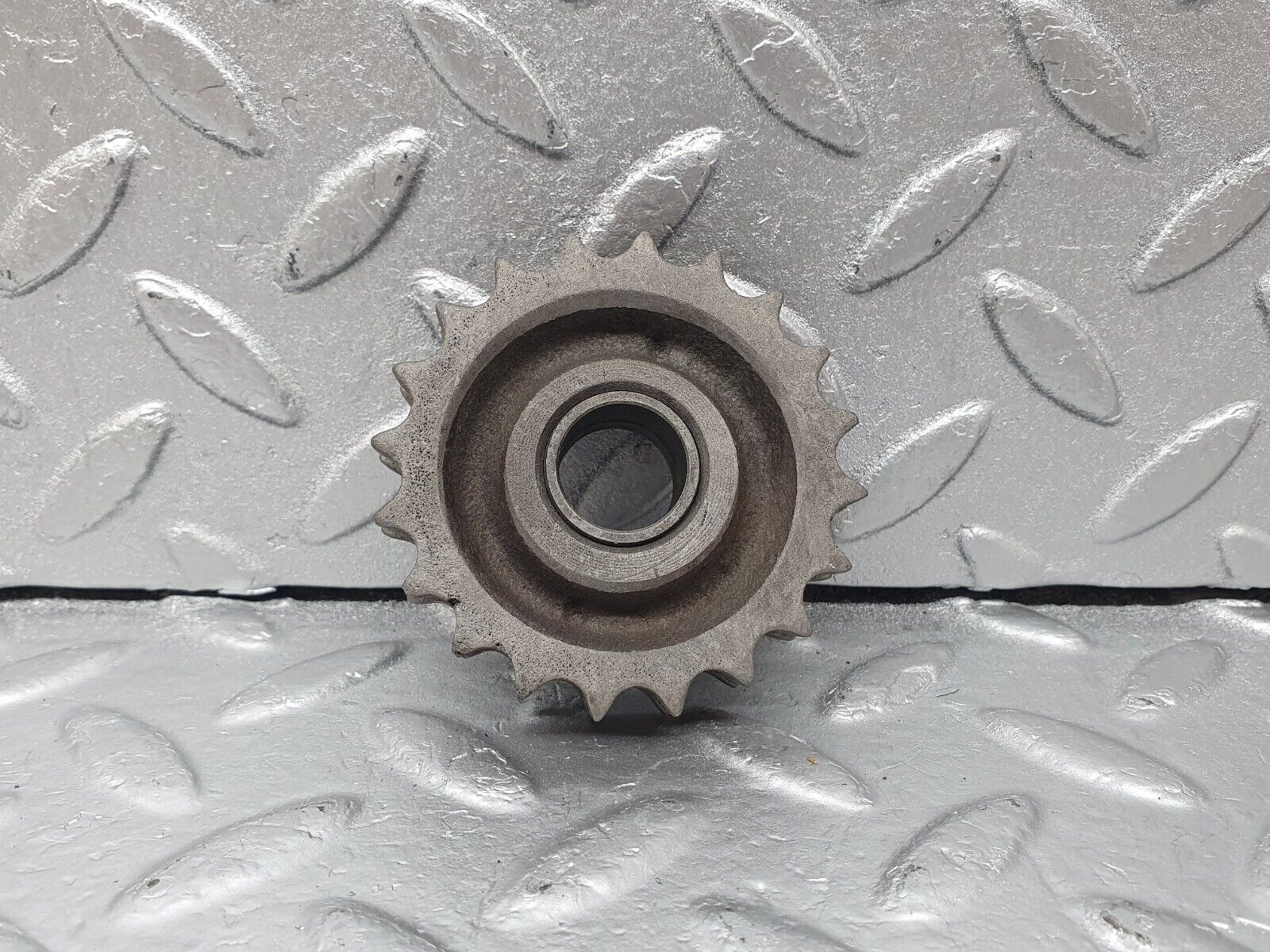 43875 Mercedes-Benz W108 280SE Timing Chain Tensioner Gear