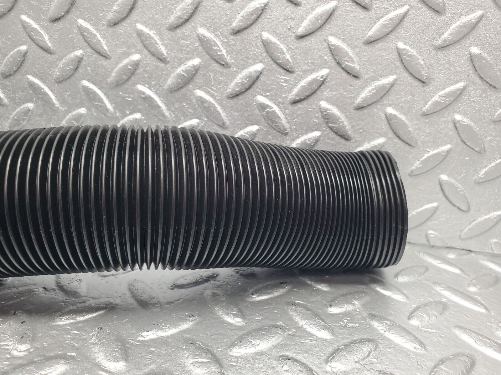 46337 Mercedes-Benz C123 280CE Coupe Heater Pipe Air Pipe Right Side