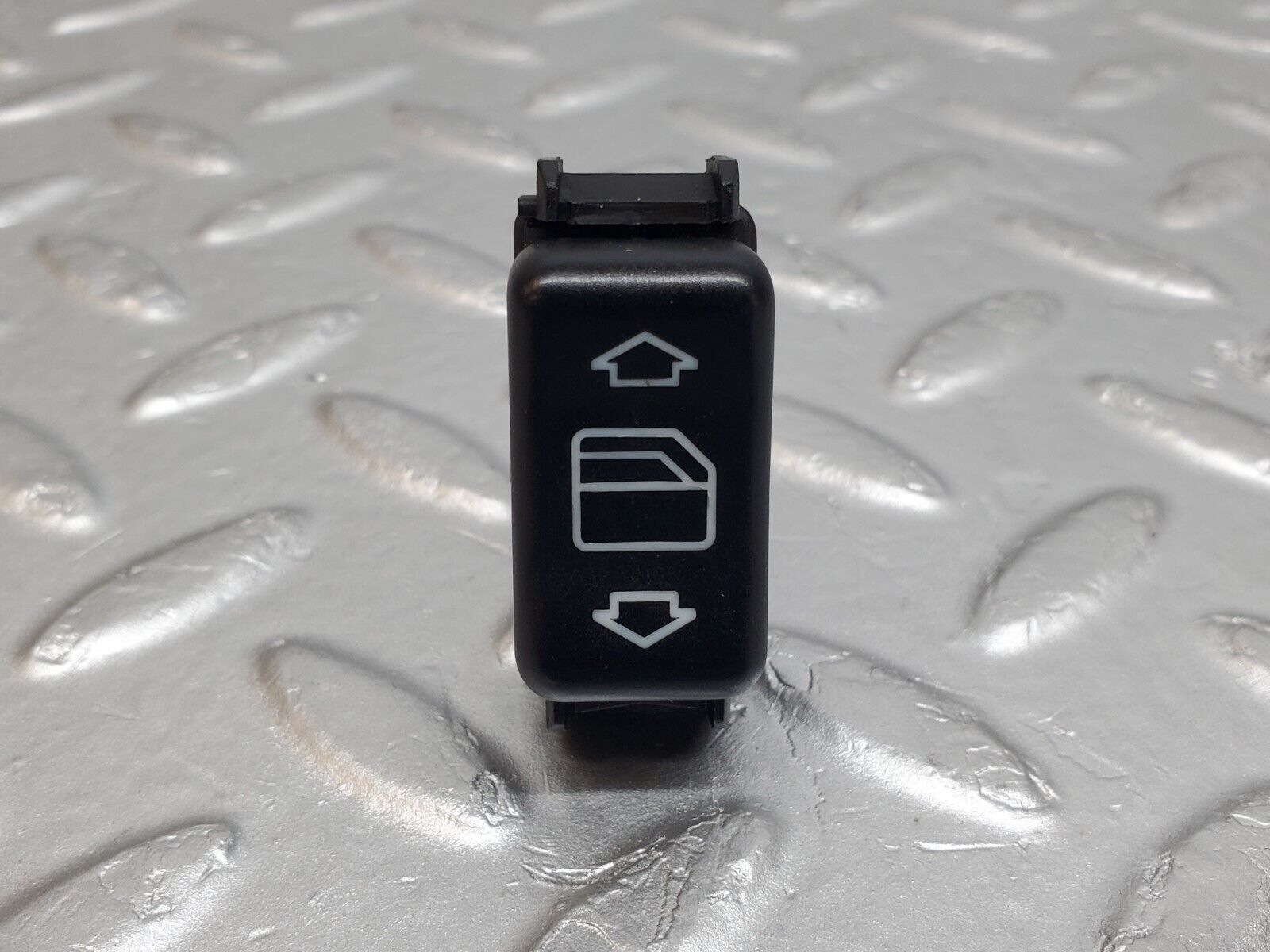 44713 Mercedes-Benz W124 220E Electric Window Switch Right Side 1248209410