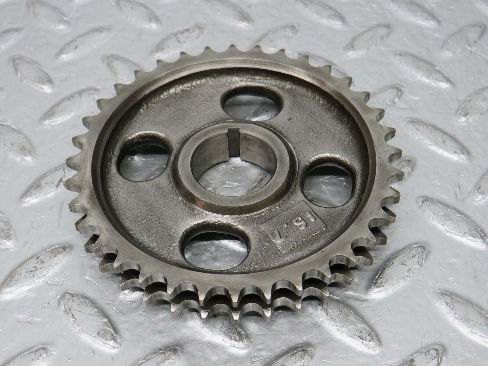 32783 Mercedes-Benz C107 R107 350 V8 Camshaft Timing Gear 1160520609