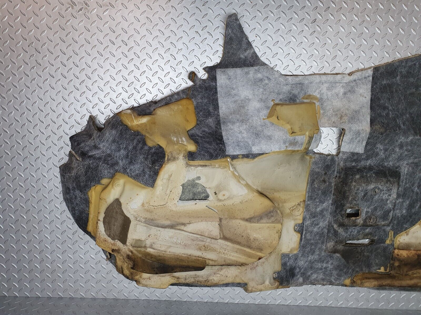 42295 Mercedes-Benz R129 320SL Coupe Front Right Floor Carpet Beige 1296801440