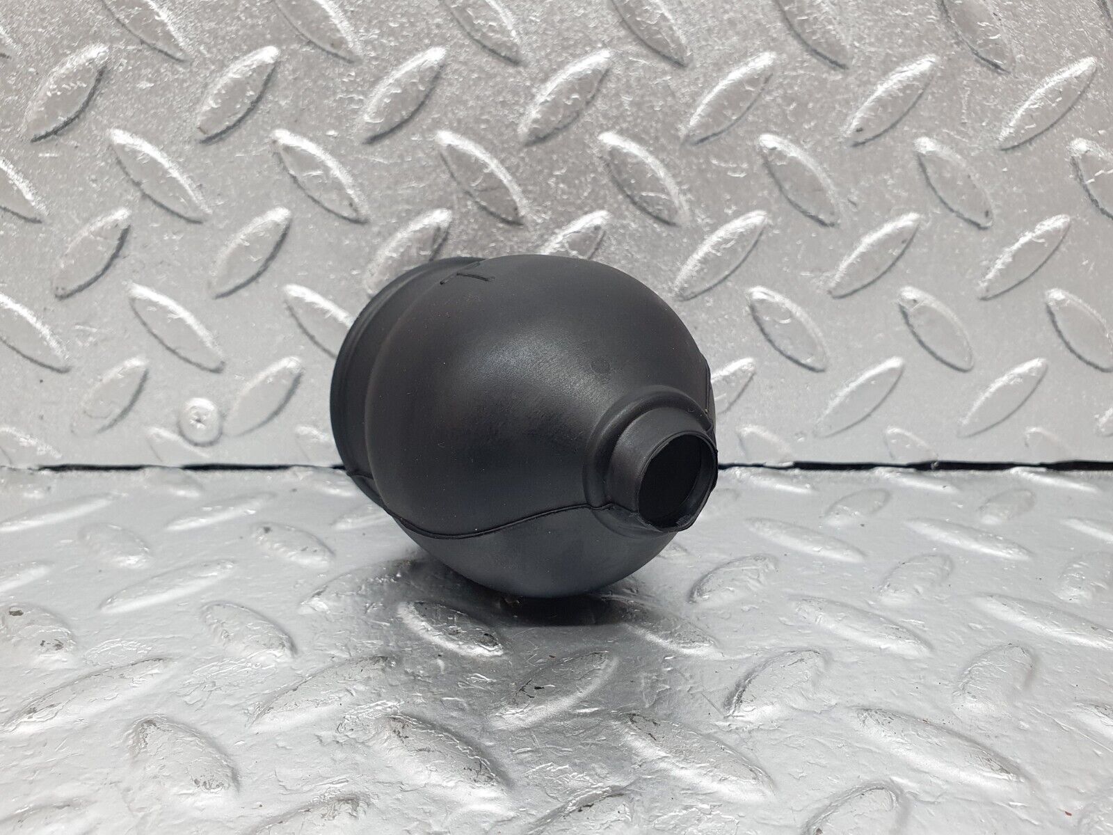 43641 Mercedes-Benz C126 380SEC Coupe Headlight Switch Rubber Cover 0005452245