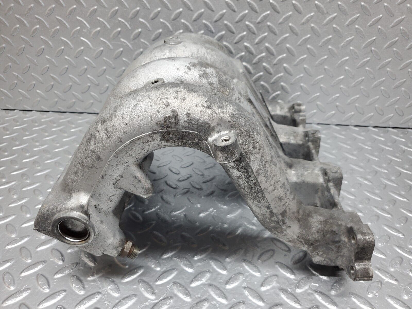 44869 Mercedes-Benz W124 220E Intake Manifold 1111411201