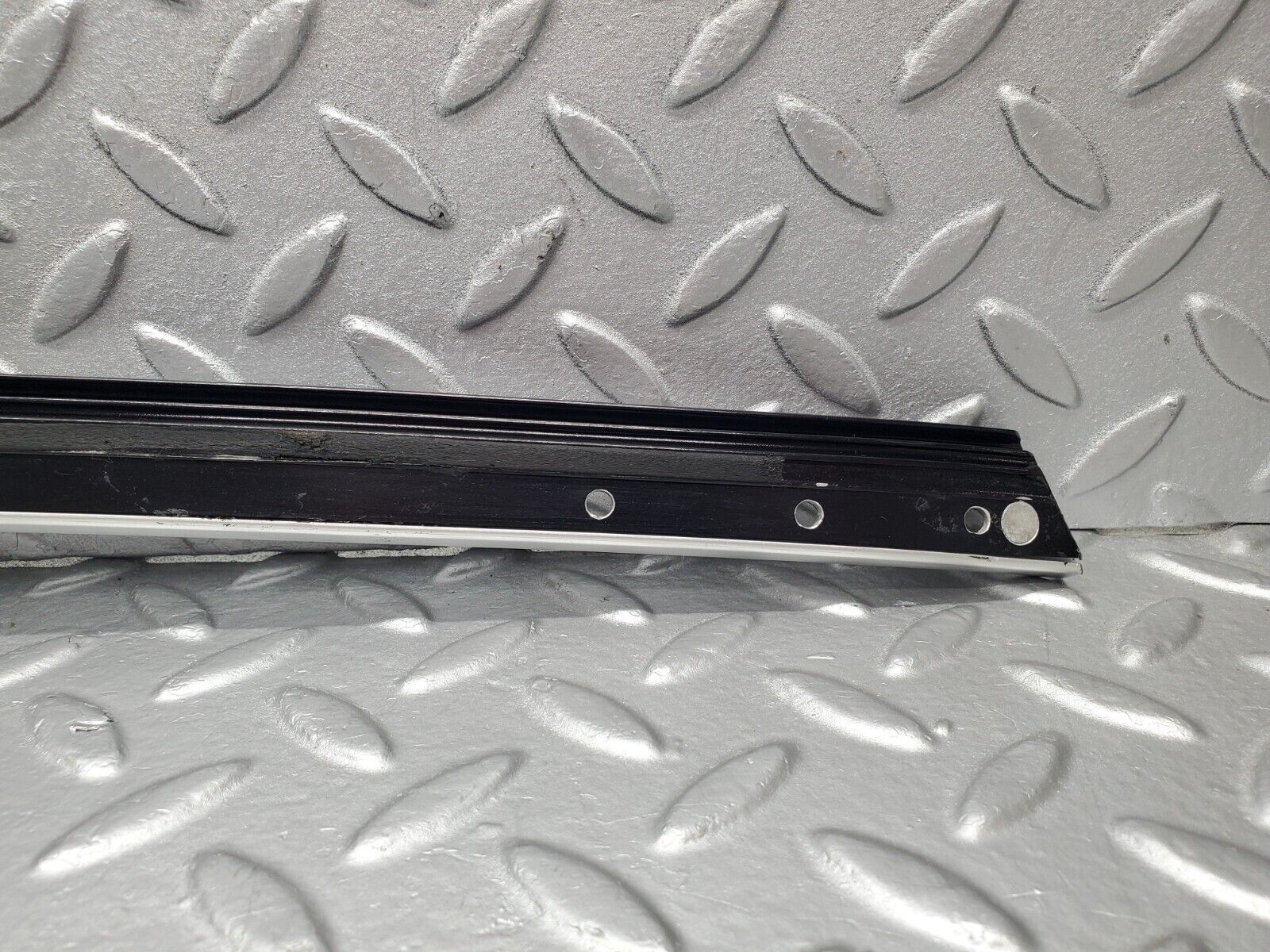 46973 Mercedes-Benz R129 320SL Coupe A Pillar Chrome Cover Trim Right