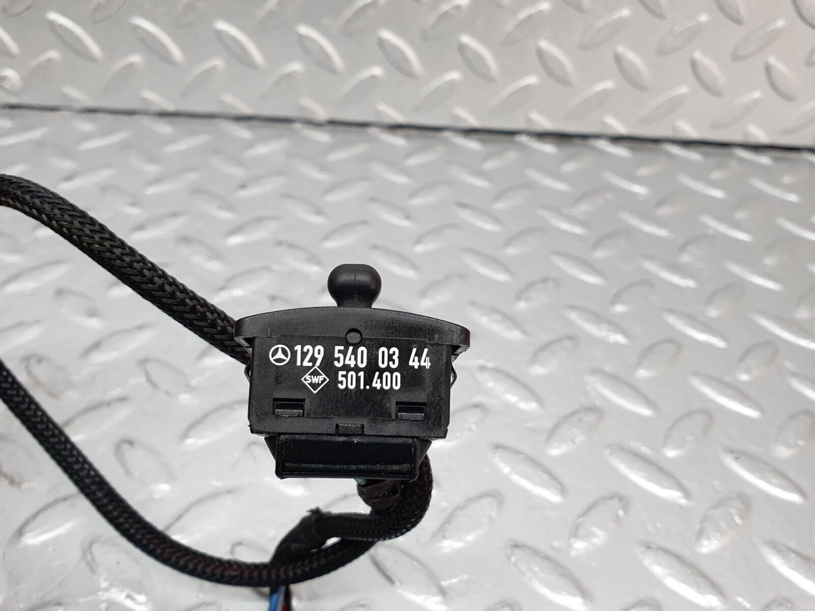 42327 Mercedes-Benz R129 320SL Coupe Steering Column Adjusting Switch 1295400344