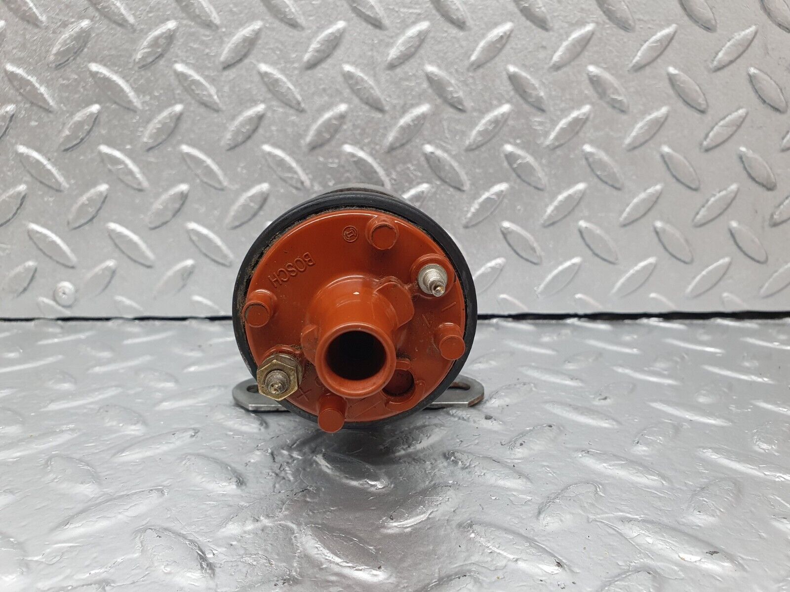 42859 Mercedes-Benz W201 190 2.0L Ignition Coil Bosch 0221118307 0001584003