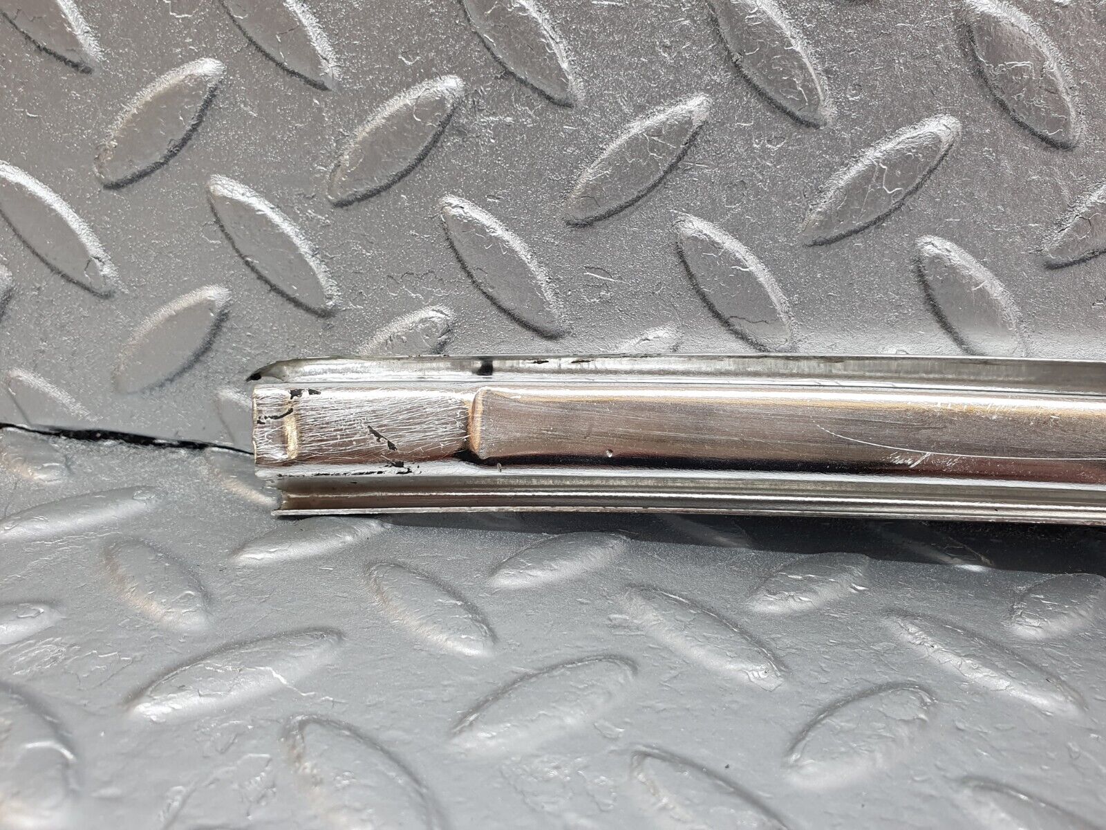 43211 Mercedes-Benz W108 280SE Front Right Door Window Chrome Channel