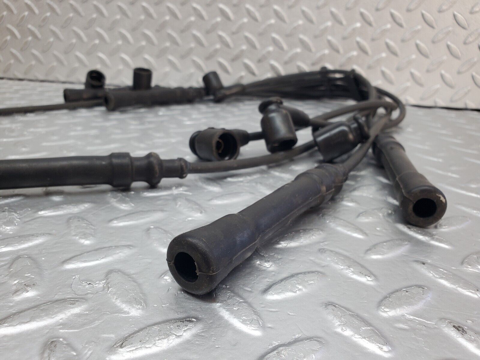 45376 Mercedes-Benz 280E M110.983 Ignition Coil Lead Set