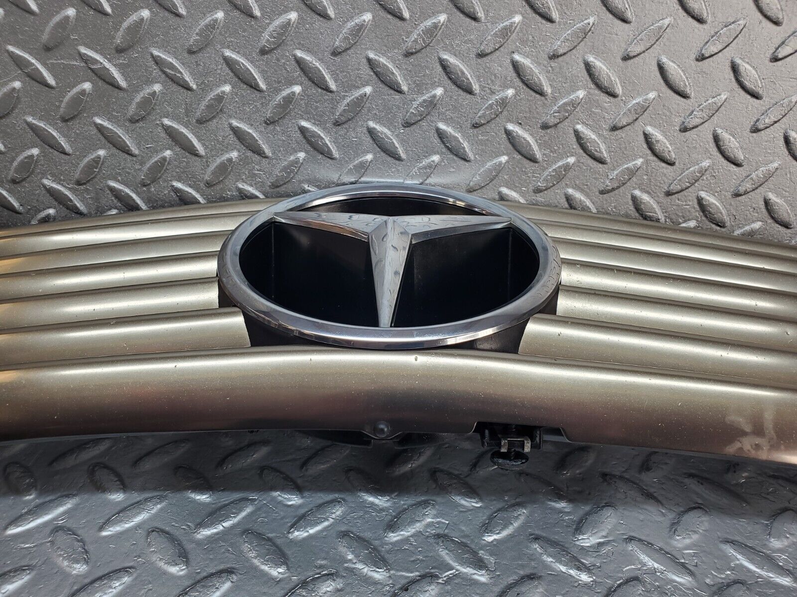 45118 Mercedes-Benz R129 300SL Coupe Bonnet Grill 1298800085