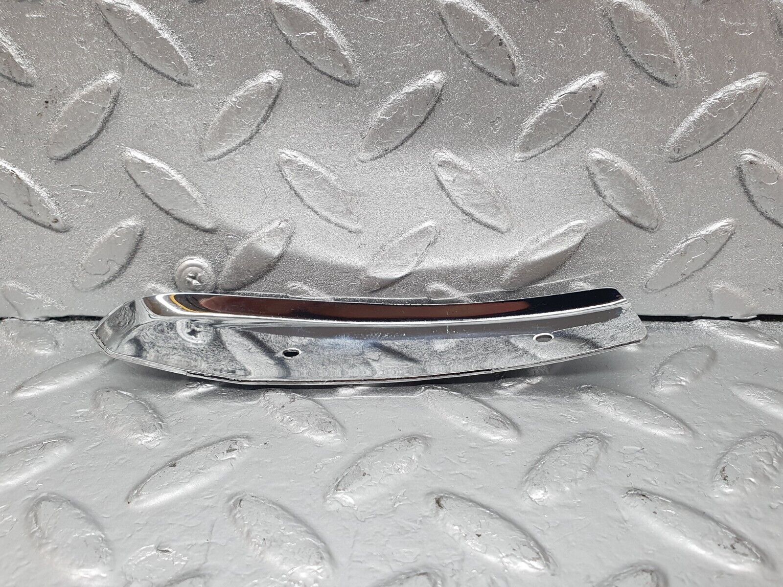 43967 Mercedes-Benz C123 230CE Coupe Left Door Chrome Front Cover