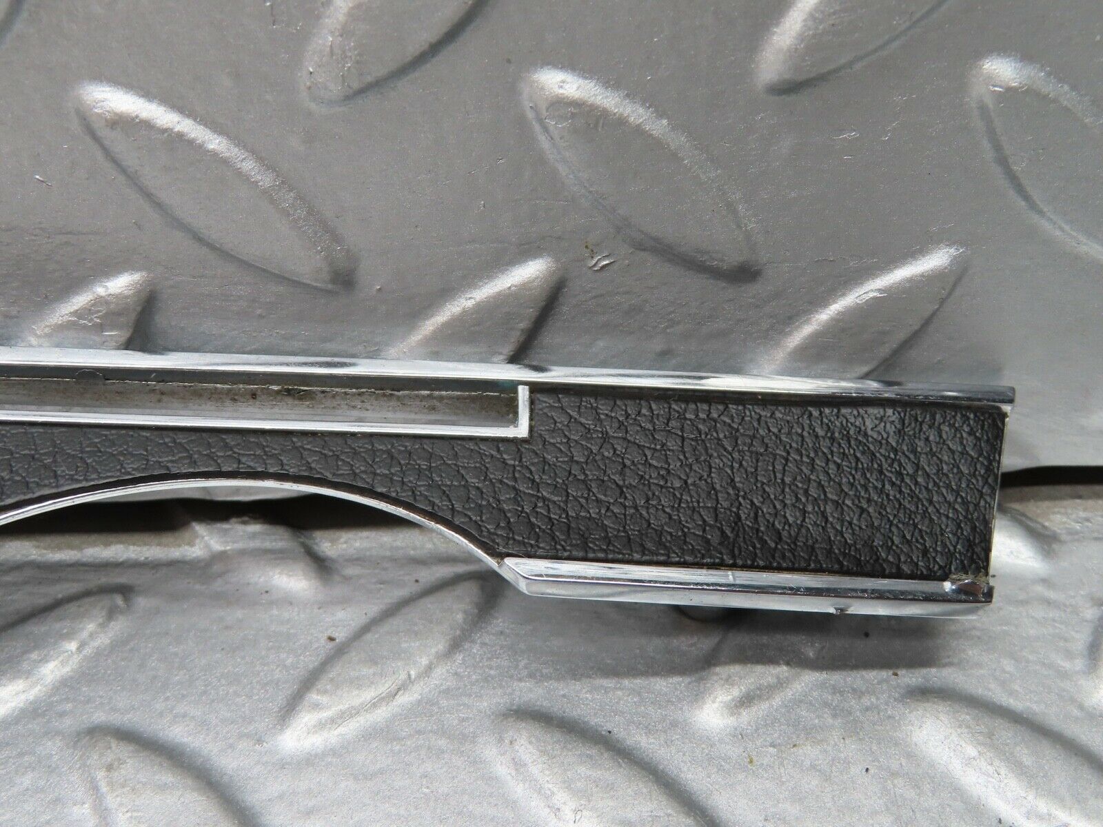 20601 Mercedes-Benz R107 450SL Dashboard Trim Right Side 1076891671