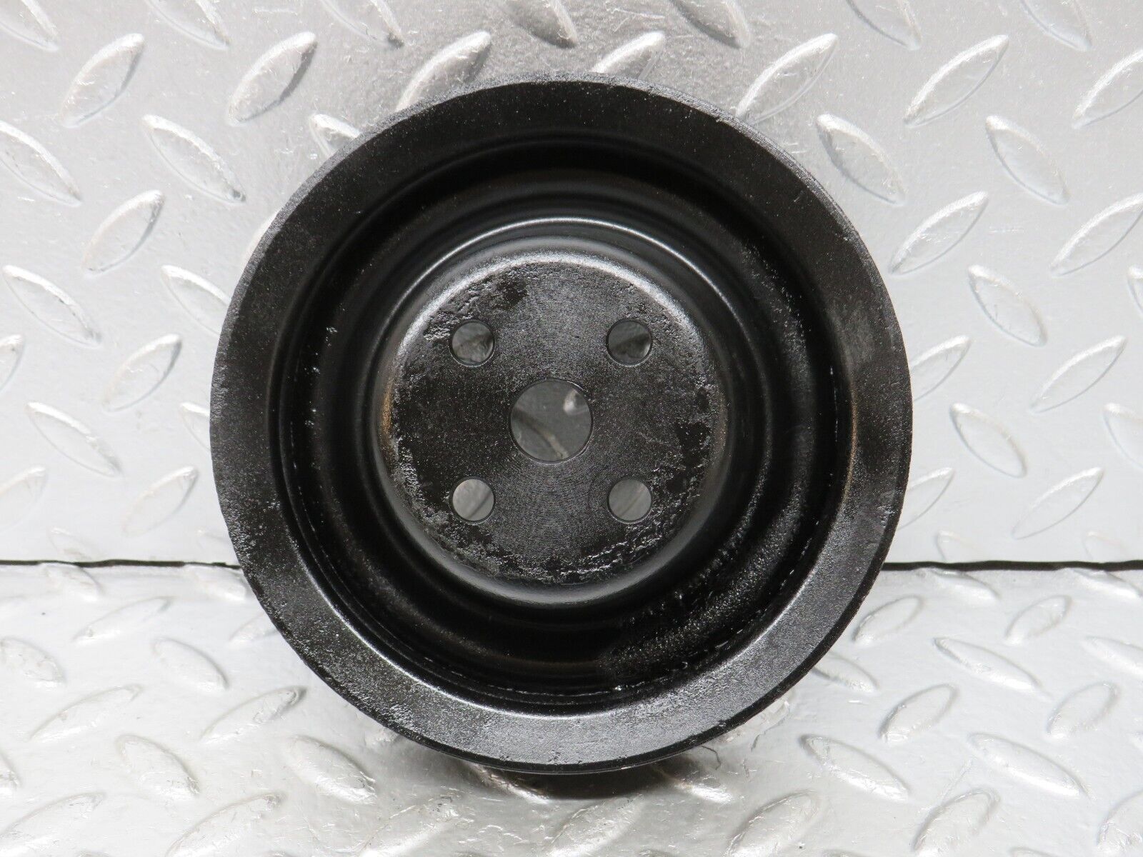 32988 Mercedes-Benz C107 R107 350 V8 Water Pump Pulley