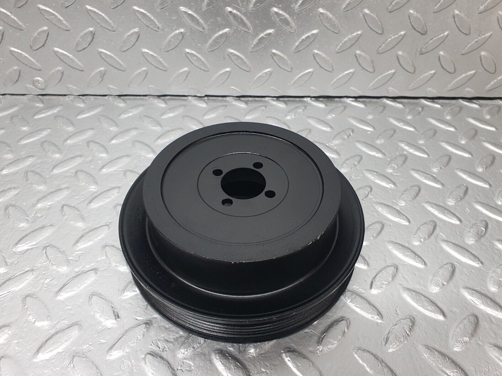 42819 Mercedes-Benz W201 190 2.0L Water Pump Pulley 1022001005