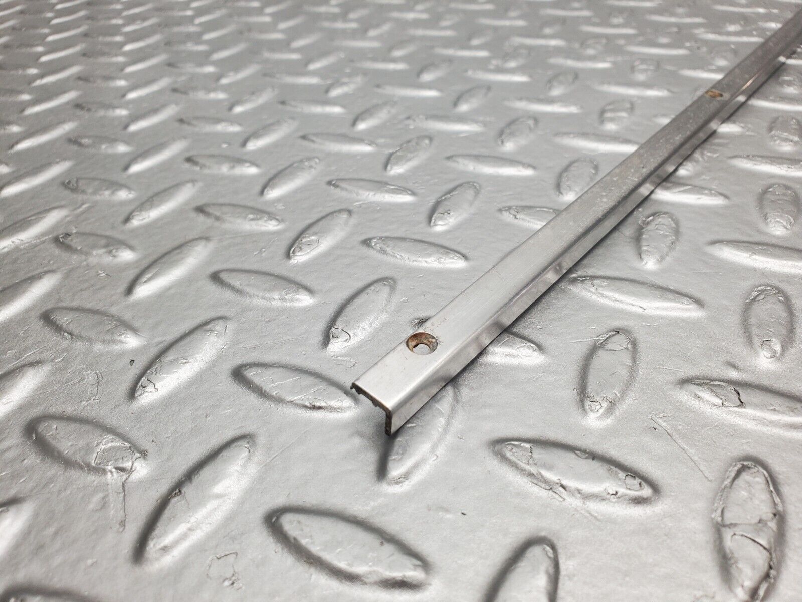 46572 Mercedes-Benz C123 280CE Coupe Sunroof Chrome Trim