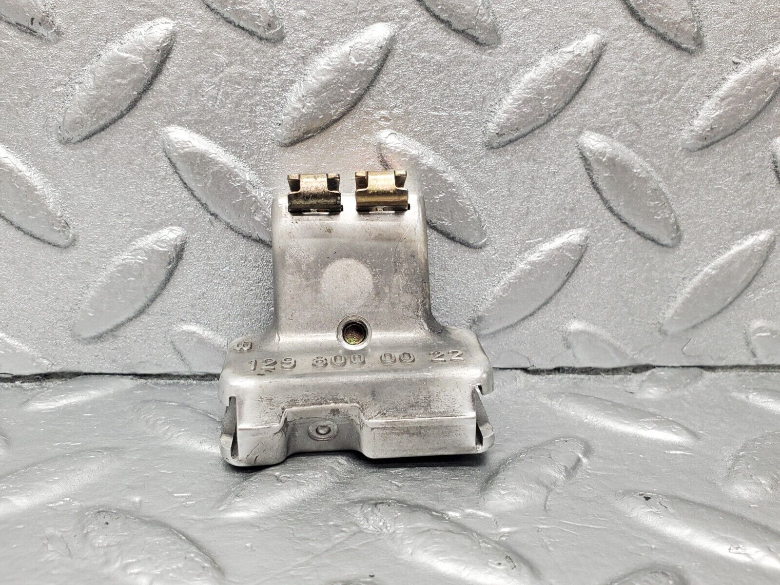 46947 Mercedes-Benz R129 320SL Coupe Soft Top Hydraulic Distributor 1298000022