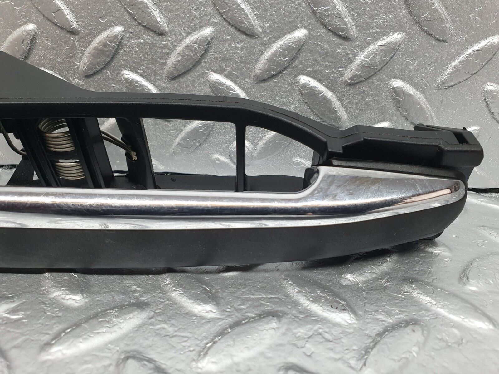 42038 Mercedes-Benz W202 C200 Rear Right Exterior Door Handle