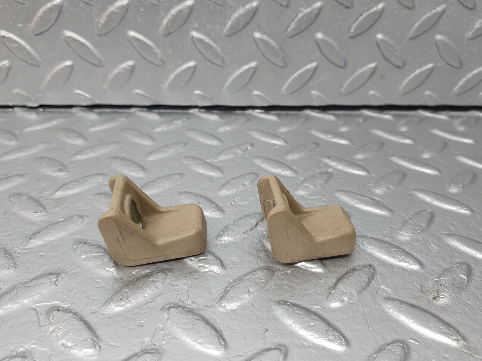 42582 Mercedes-Benz R129 320SL Coupe Rear Seat Holder 2x