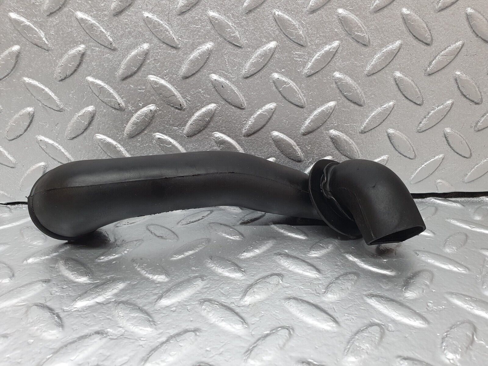 42555 Mercedes-Benz R129 320SL Coupe Water Drain Hose Pipe Right Side 1296280269