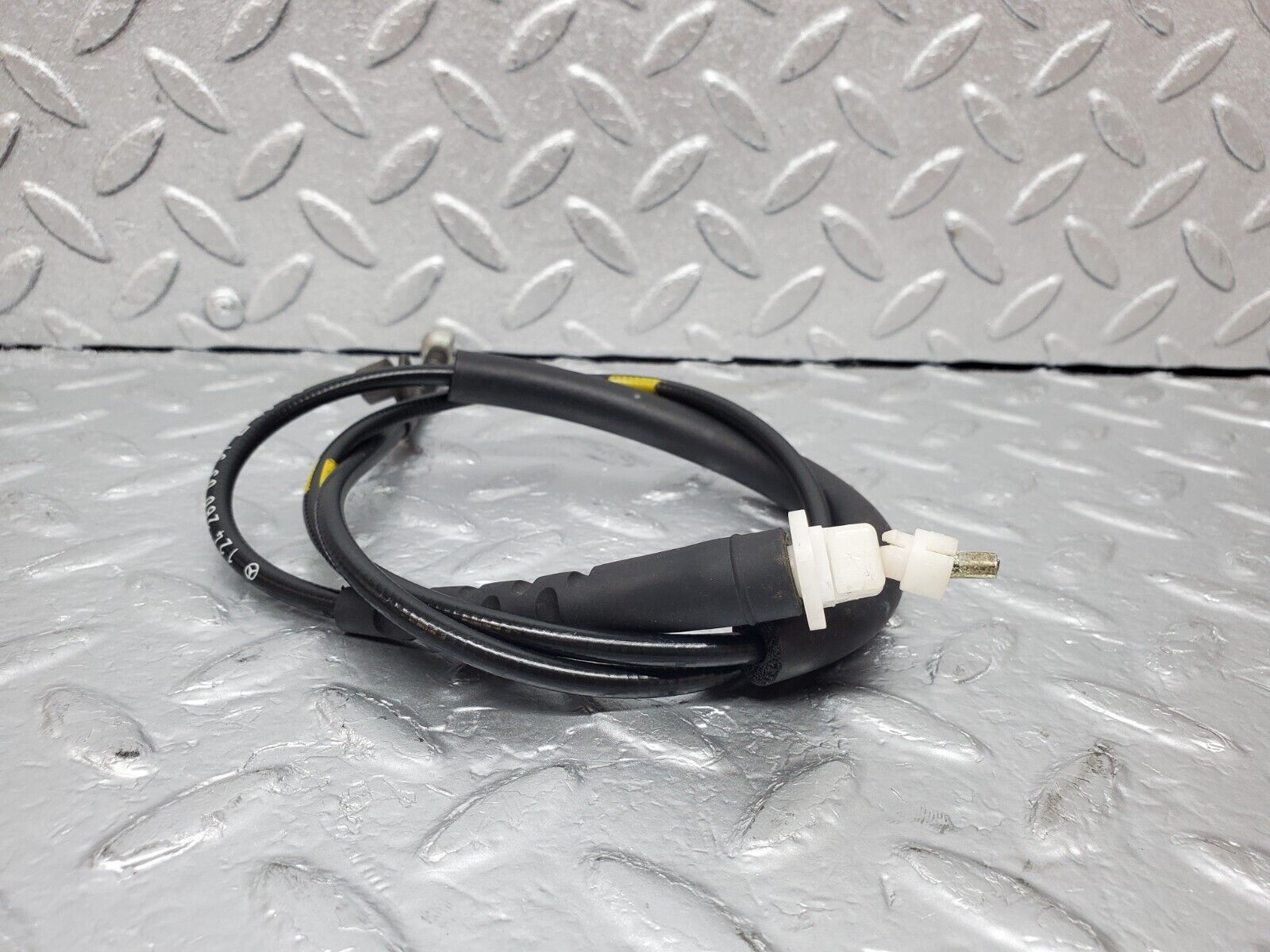 44824 Mercedes-Benz W124 220E Gearbox Cable 1242600351